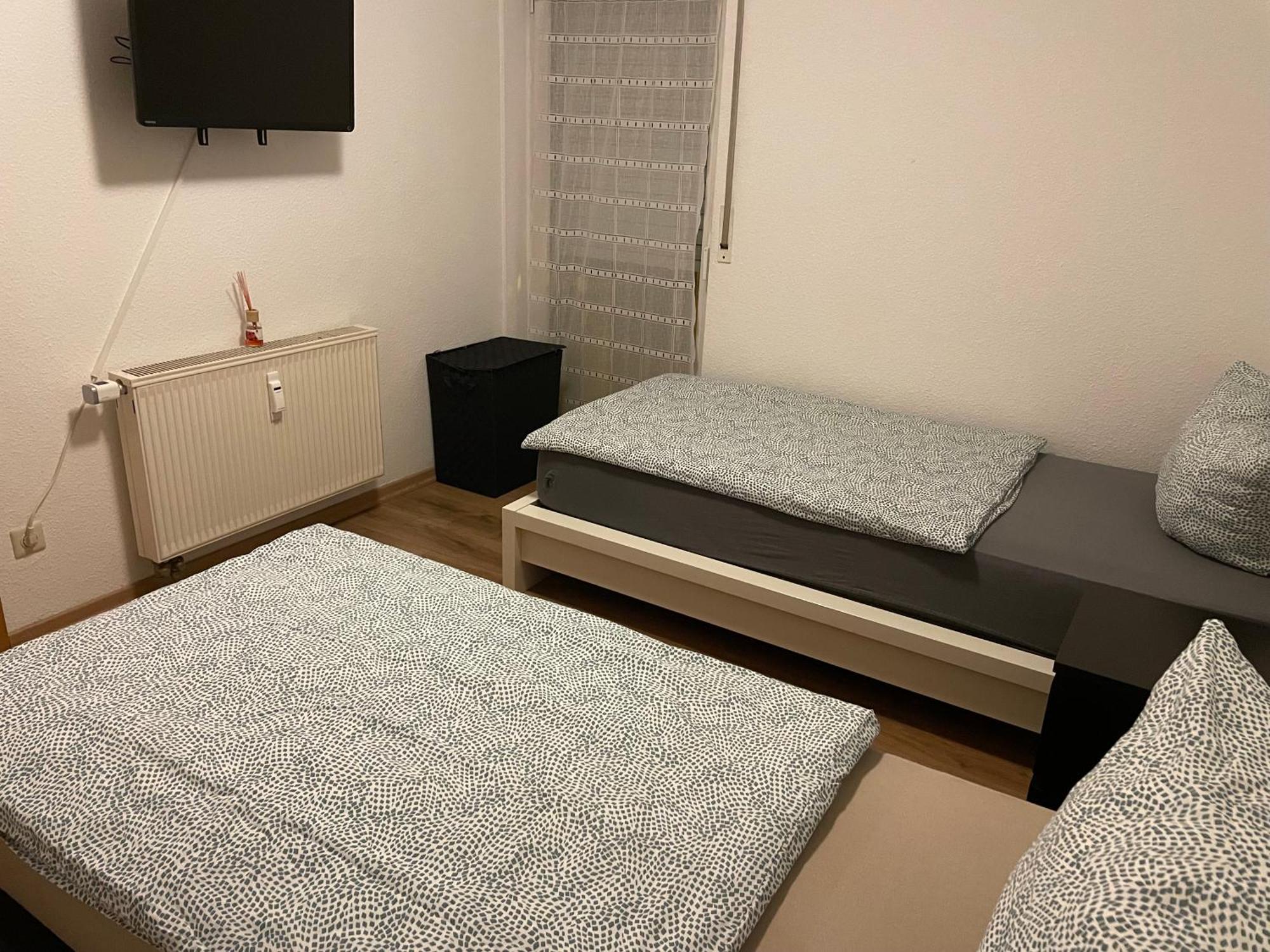 Ferienwohnung Mit 2 Zimmer, Kueche, Bad, In 萨尔布吕肯 外观 照片